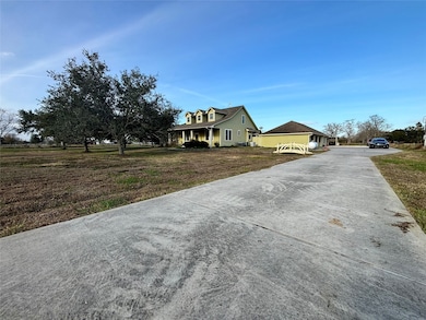 5459 Mustang Rd, Alvin, TX 77511 - photo 3