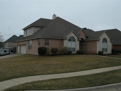 661 Bear Creek Dr, Hurst, TX 76054 - photo 2