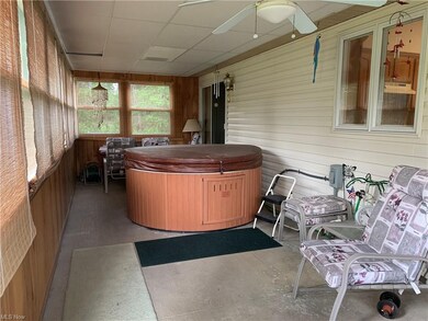 4246 Hawthorne Ave, Sheffield Lake, OH 44054 - photo 7