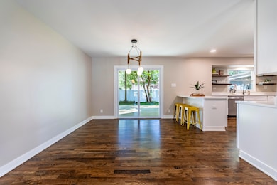 1325 Azalea Dr, Munster, IN 46321 - photo 7