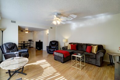 Clearview, 742 Photo 9
