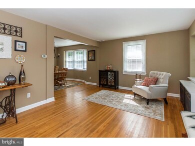 204 Twining Rd, Oreland, PA 19075 - photo 4