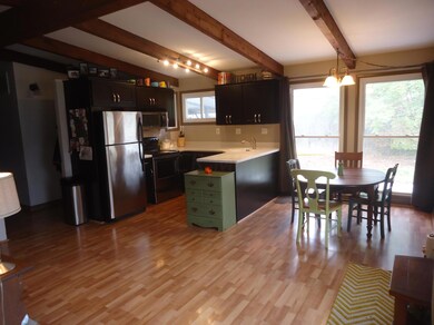 Kitchen/Dining area
