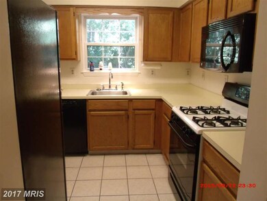 5610 Sunbury Ct, Capitol Heights, MD 20743 - photo 7