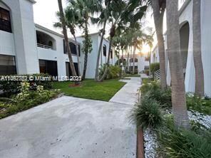 3571 Magellan Cir unit 3454, Miami, FL 33180 - photo 2