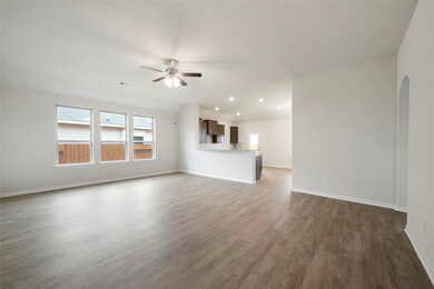 1023 Brahma Cir, East Bernard, TX 77435 - photo 6