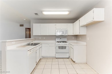 4672 Krissylouise Way unit B, Las Vegas, NV 89121 - photo 2