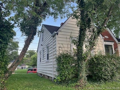 203 Virginia Ct, New Albany, IN 47150 - photo 2