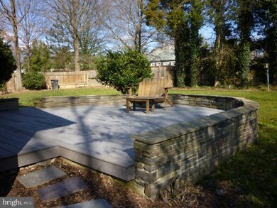 1006 Croton Dr, Alexandria, VA 22308 - photo 3