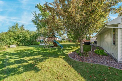 W6050 Paige Way, Appleton, WI 54915 - photo 3