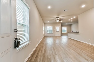 2127 Port Jackson Dr, Texas City, TX 77510 - photo 3