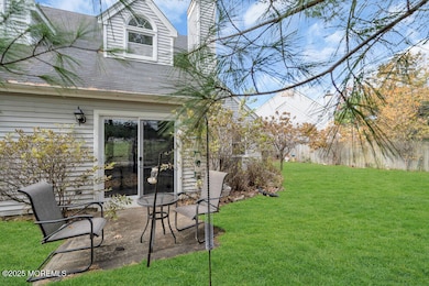 9 Holmes Ct, Freehold, NJ 07728 - photo 3