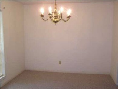 Formal Dining