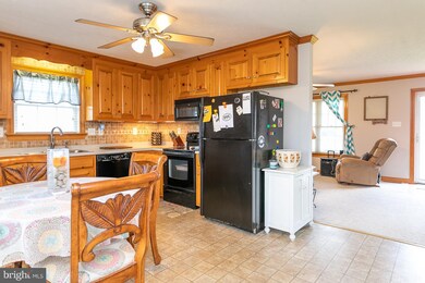 227 Pond Dr, Dunnsville, VA 22454 - photo 6