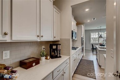 Coffee/serving butlers pantry