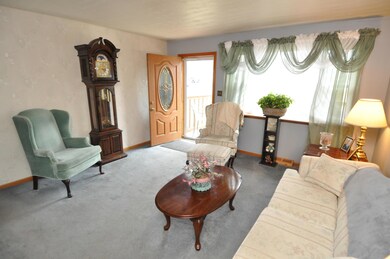 1478 Demorest Rd, Columbus, OH 43228 - photo 6