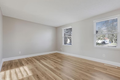 1635 Tendril Ct, Columbus, OH 43229 - photo 6