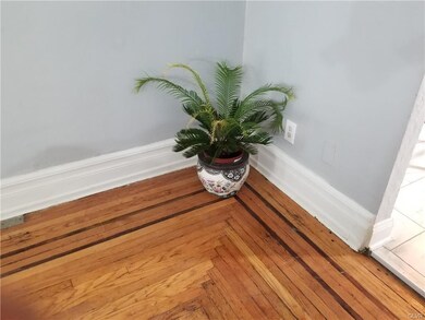 554 N 4th St, Allentown, PA 18102 - photo 4