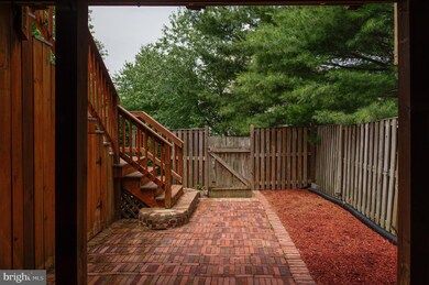 3703 Mazewood Ln, Fairfax, VA 22033 - photo 4