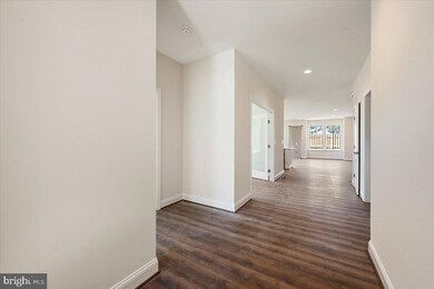 105 Amberfield Ct, Winchester, VA 22602 - photo 6