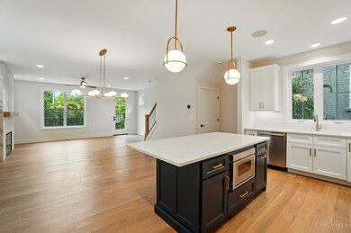 1227 Corbett St, Cincinnati, OH 45208 - photo 7