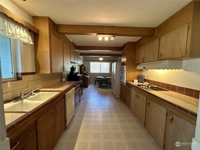 1120 Parkroy Place SE, East Wenatchee, WA 98802 - photo 7