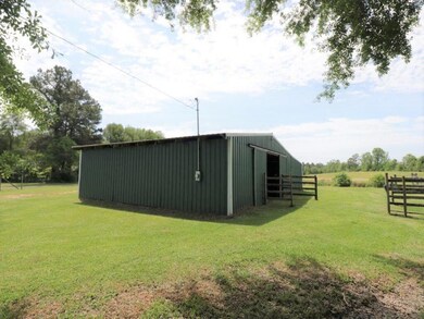 292 Flynt Rd, Laurel, MS 39443 - photo 4