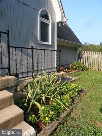 27701 Barnes Rd, Damascus, MD 20872 - photo 2