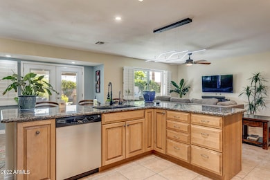 9839 W Lindgren Ave, Sun City, AZ 85373 - photo 6