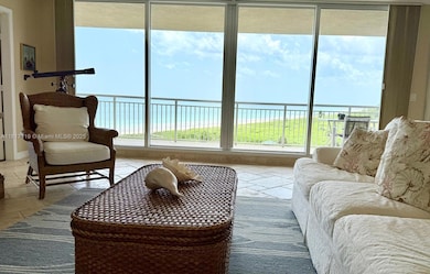 Atrium on the Ocean unit 7C, Hutchinson Island, FL 34949 - photo 5