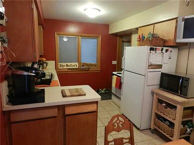 2440 Roseann Dr, Toledo, OH 43611 - photo 7