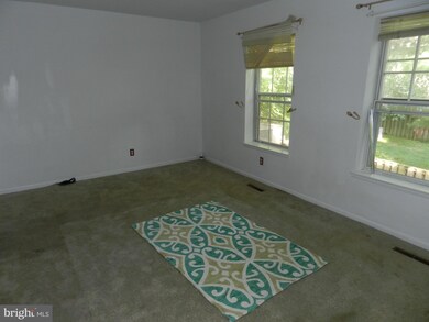 8776 Tamar Dr, Columbia, MD 21045 - photo 4