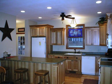 Kitchen 2