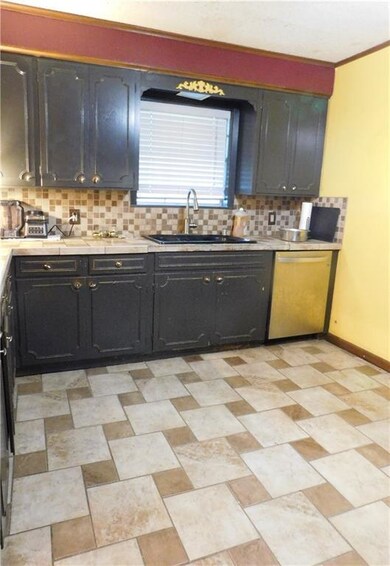 311 Holiday Cir, Pineville, LA 71360 - photo 4