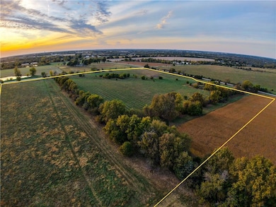 0 Switzer Rd unit HMS2588257, Bucyrus, KS 66013 - photo 2