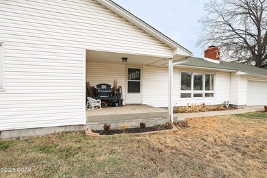 202 Arbor Dr, Lamar, MO 64759 - photo 3