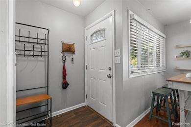 7568 Hazelton St, Dearborn Heights, MI 48127 - photo 4