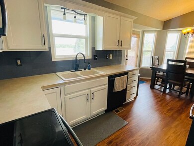 1714 N Nickelton Cir, Wichita, KS 67235 - photo 7