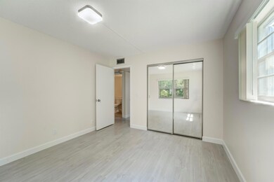 41 Windsor C, West Palm Beach, FL 33417 - photo 5