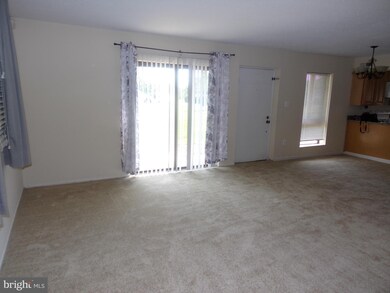 2146 Gunsmith Terrace unit 45, Woodbridge, VA 22191 - photo 3