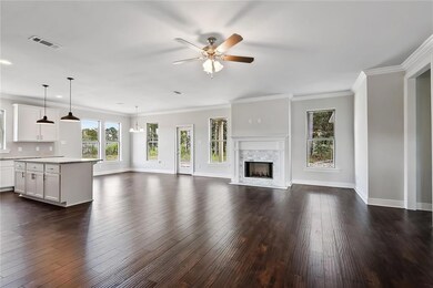SAMPLE PHOTO ONLY 
NOT ACTUAL HOME - COLORS VARY