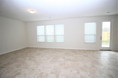 3914 Mountford Dr, Pearland, TX 77584 - photo 4