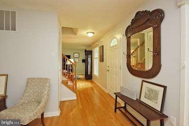 9509 Dawnblush Ct, Columbia, MD 21045 - photo 4