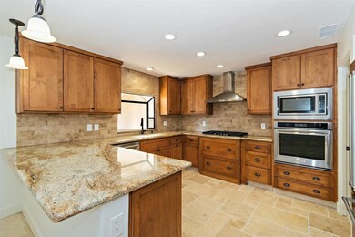10-Kitchen