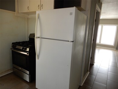 6816 Donlen St, Houston, TX 77022 - photo 7