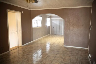 414 Oak Ave, Dumas, TX 79029 - photo 4