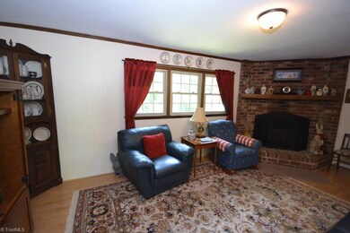 606 Colony Rd, Asheboro, NC 27205 - photo 5