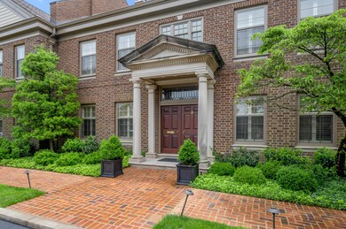 100 Idle Hour Dr unit 8, Lexington, KY 40502 - photo 4