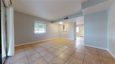 200 Lincoln Ave unit A, College Station, TX 77840 - photo 3