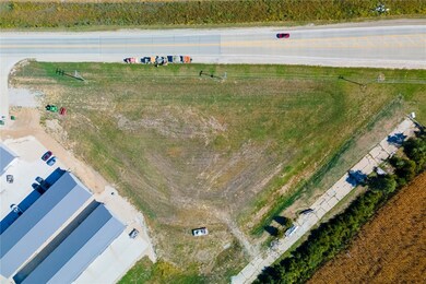 3230 N Center Point Rd unit Lot 3, Robins, IA 52328 - photo 4